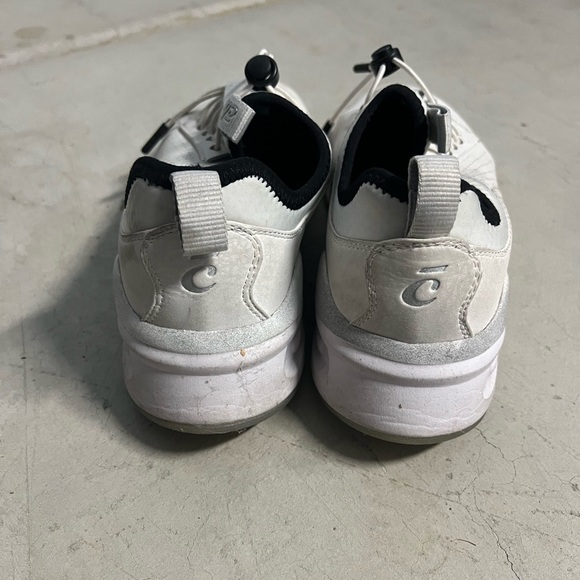 Clove Nonslip Healthcare Shoes - Picture 2 of 7